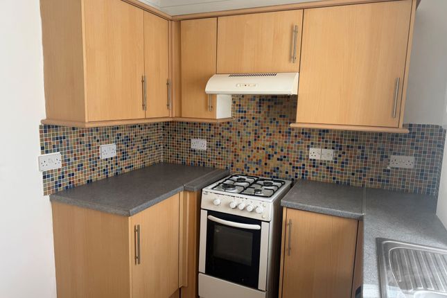 9 Winchelsea Court, Dover photo 3