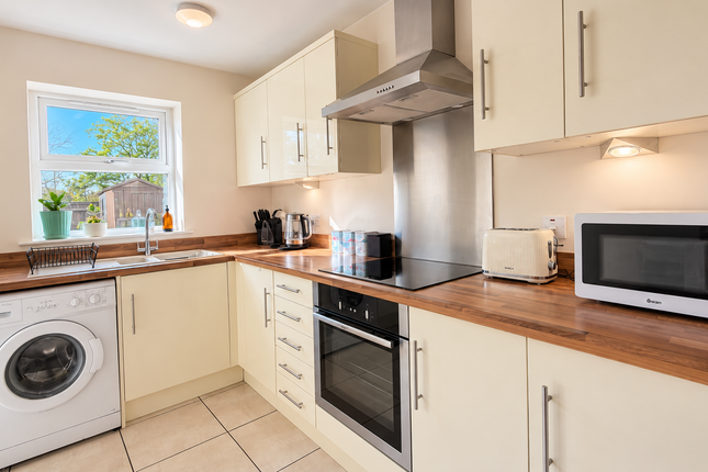 32, Hutton Way, Market Rasen photo 4