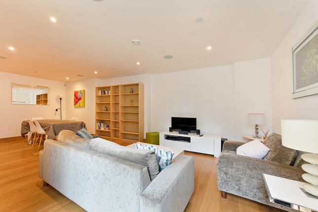 Flat to rent in Red Lion Court, City Of London