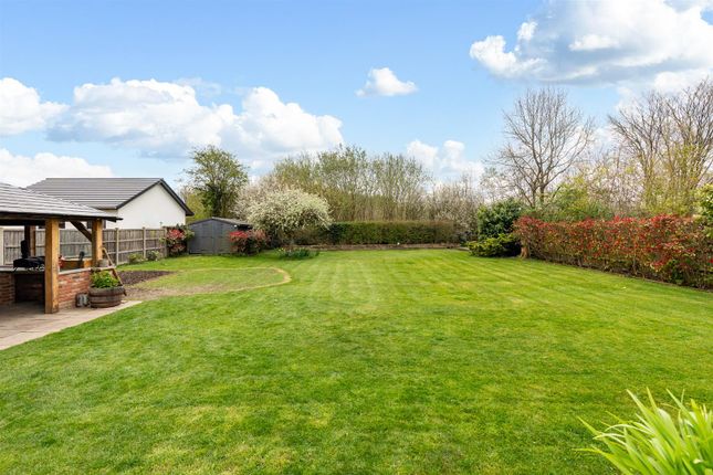 113, Burnham Green Road, Tewin photo 2
