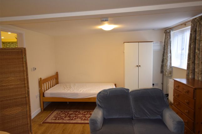 Leys Wood Annexe,, Leys Wood, Cotswold Road, OXFORD photo 4
