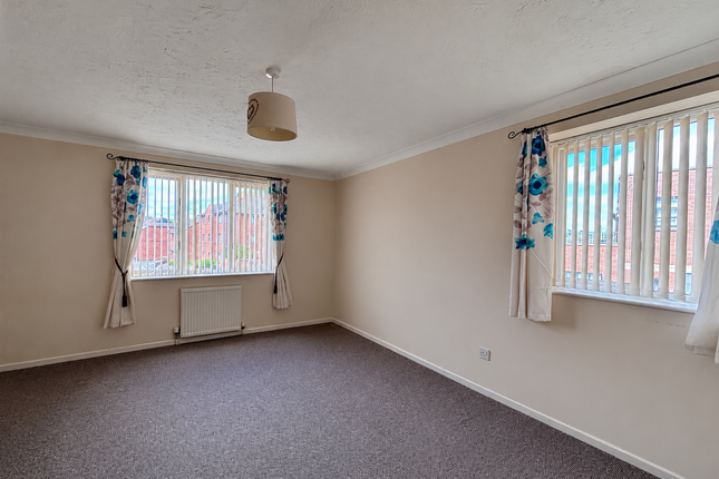 14, Smiths Court, Exeter photo 3