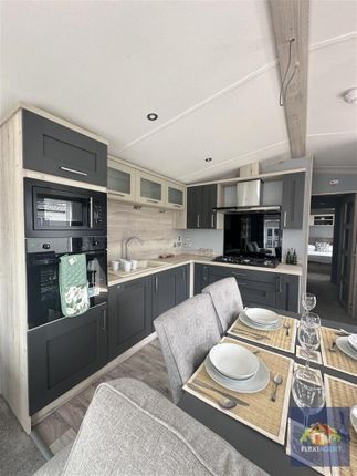 2025 Love Whinfell, 168 Gravel Lane Banks, Southport photo 2