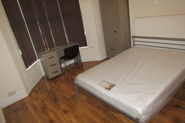 Glanbrydan Avenue, Uplands Swansea photo 4