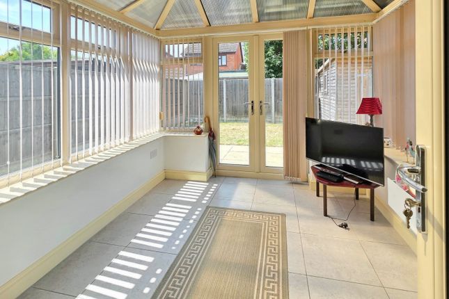 28, Barnatt Way, Heckington photo 4