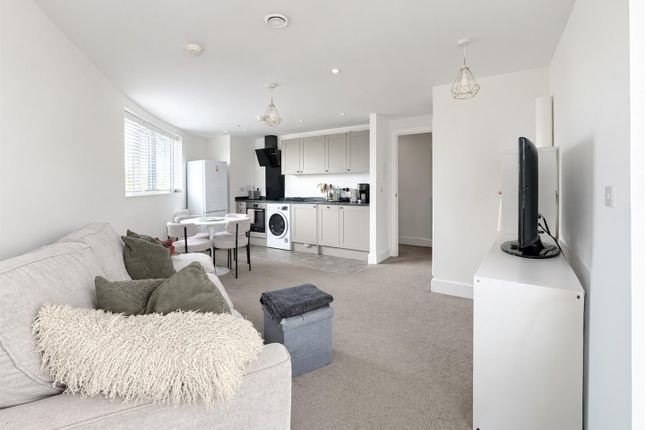 Flat 15, 1, Martin Court, Hastings photo 4