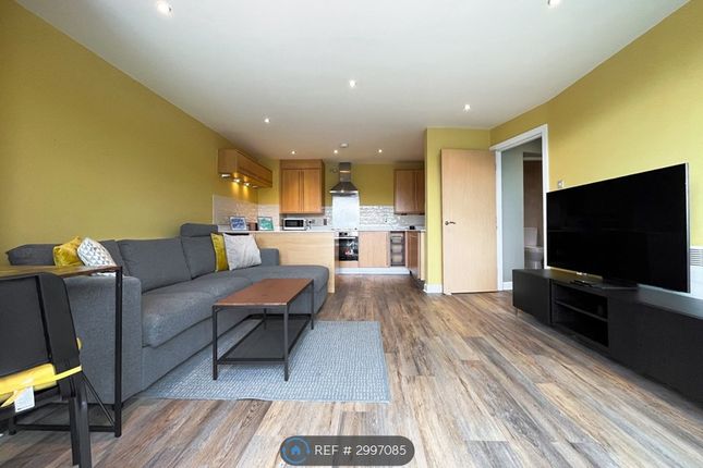 Flat, Albion Street, Leeds photo 2