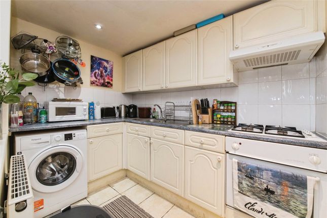 2, Beacon Road, Exeter photo 4