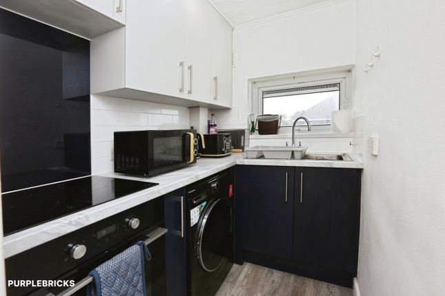 Flat 110/Clover Nooke, Old Redbridge Road, Southampton photo 2