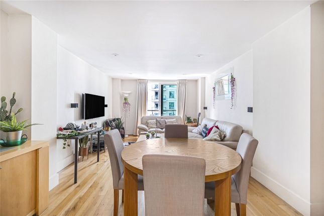 Flat 265 Drake House, 14, St. George Wharf, London photo 2