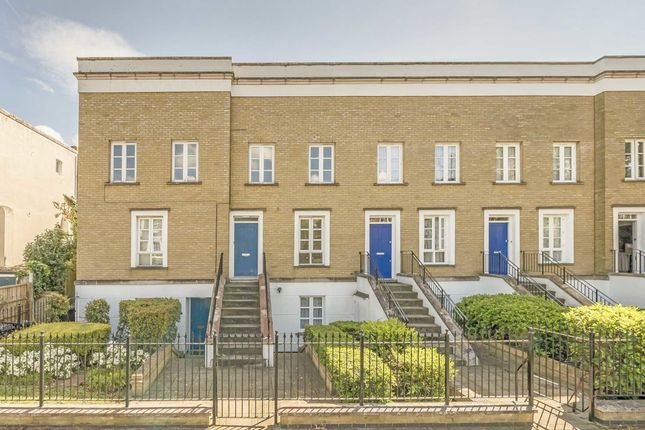 Thumbnail Flat for sale in Ufton Road, London