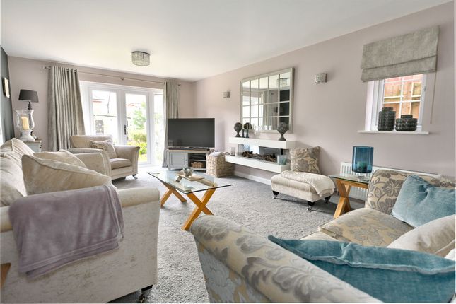 38, Dudley Grove, Telford photo 2