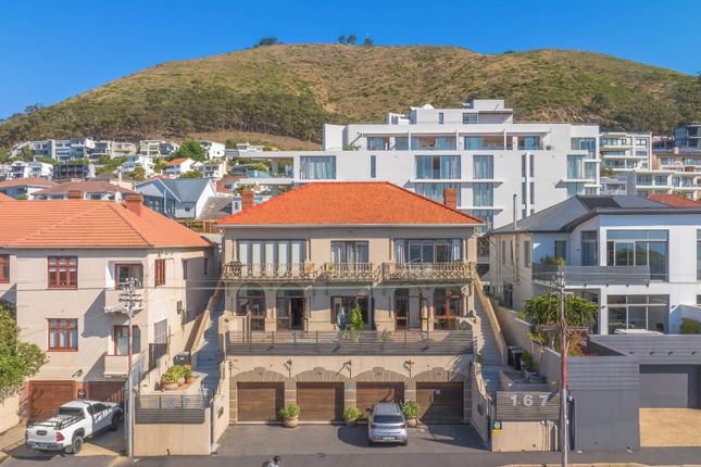 Town house for sale in Unit 4 Clarendon Court, 167 High Level Road, Sea Point, Cape Town, Western Cape, South Africa