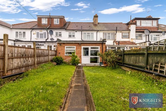 Terraced house for sale in Shortlands Close, London