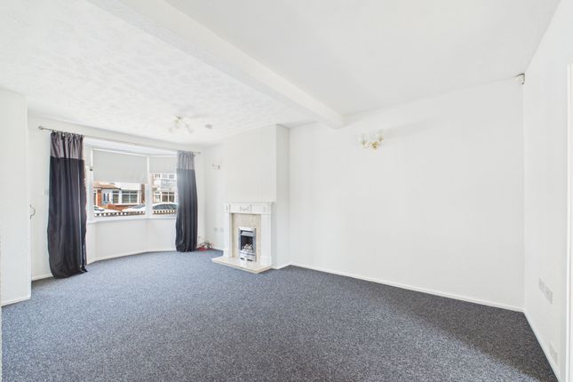 42, Lamorna Avenue, Hull photo 4