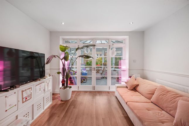 Thumbnail Flat for sale in Coleraine Road, London