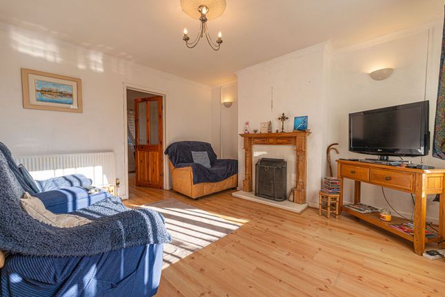 58 Laurel Road, Newport photo 4