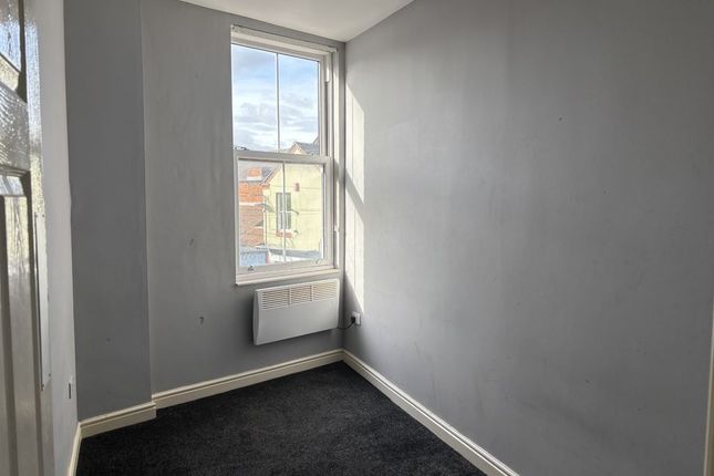 22e, Market Street, Telford photo 2