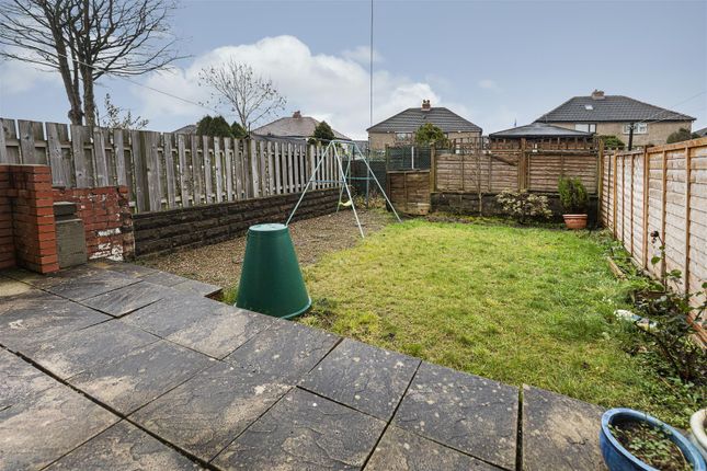 153, Leymoor Road, Huddersfield photo 4