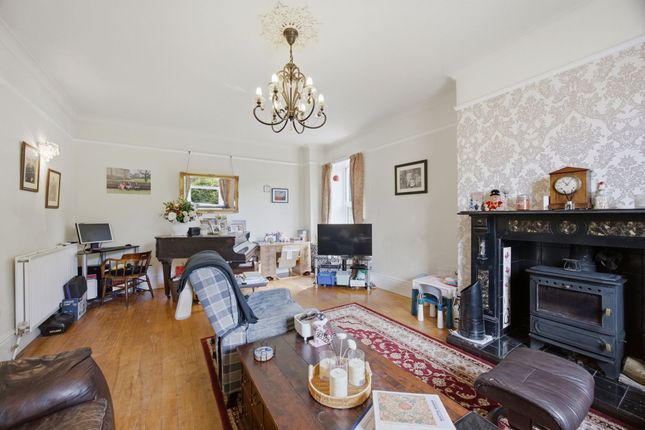 108 Rochdale Road, Bacup photo 4