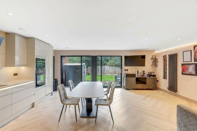 4 Ellerslie Grove, Nottingham photo 3