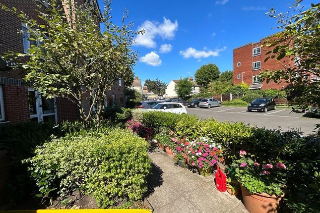 Balmoral Road, Westcliff-On-Sea photo 3