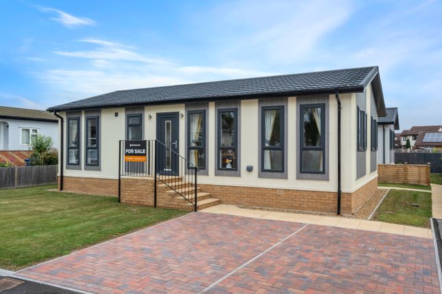 2-bed caravan on 90, Palm Grove Court, Doncaster, £172,000
