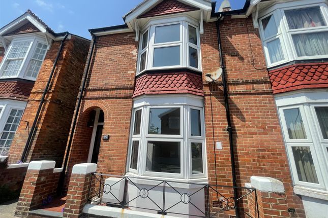 Terraced house to rent in Melbourne Road, Eastbourne