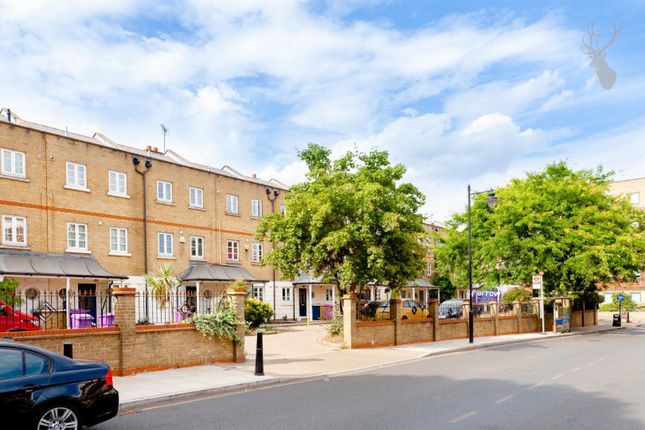Thumbnail Town house for sale in Jodrell Road, London
