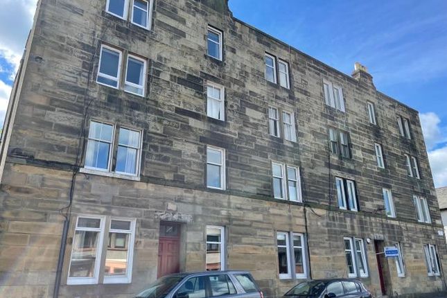 Thumbnail Flat to rent in Annfield Street, Edinburgh