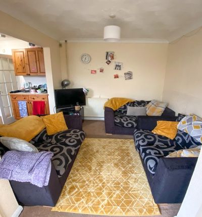 Semi-detached house to rent in Queens Avenue, Canterbury, Kent CT2