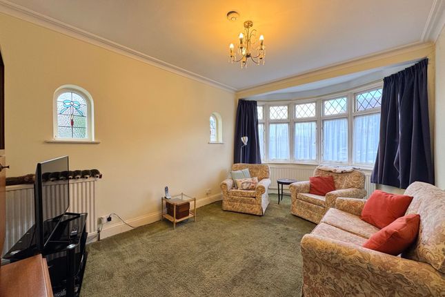 15 Stockton Gardens, London photo 2