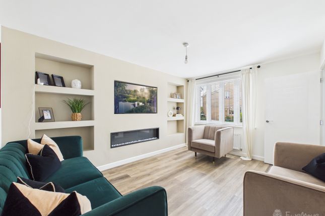 42, Bluebell Road, Ely photo 3