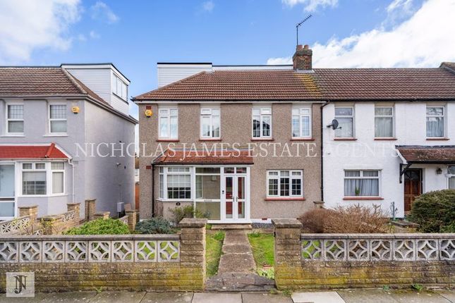 End terrace house for sale in Trent Gardens, Southgate, London