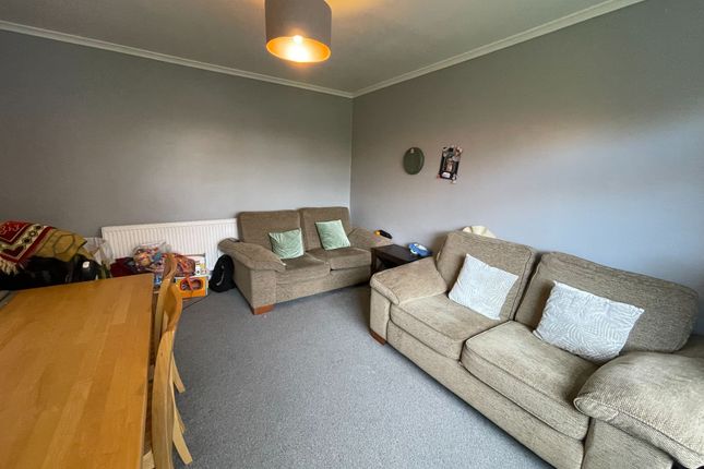 16 Summerfield Road, Manchester photo 3