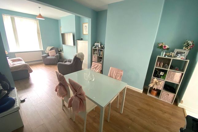 19, Tynant Street, Cardiff photo 5