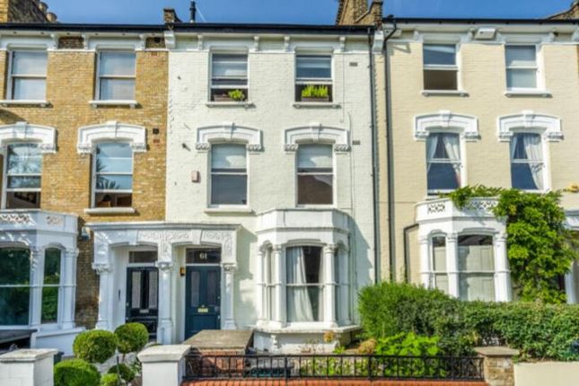 Thumbnail Flat to rent in Balfour Road, London