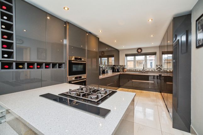 6, Heron Drive, Rotherham photo 3