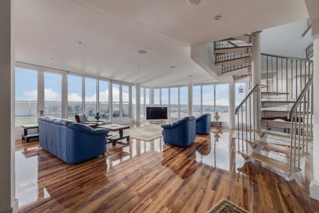 Thumbnail Flat for sale in Wards Wharf Approach, Silvertown