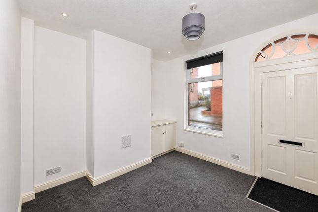 27, Roe Street, Macclesfield photo 2