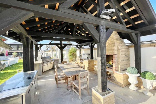 Clyde Lodge Farm,, Lower Dunton Road, Brentwood photo 3
