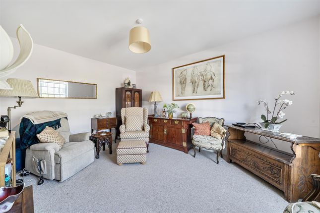 Purbeck House, Brinsley Close, Sturminster Newton photo 4