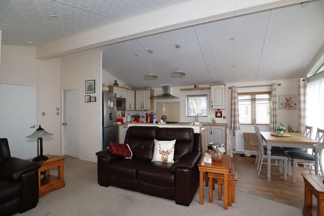 40, Cathedral View,  Field Farm, Lincoln photo 2