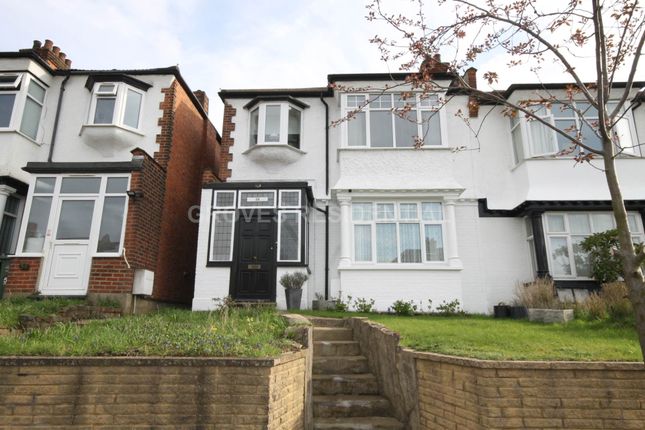 Flat for sale in Alric Avenue, New Malden