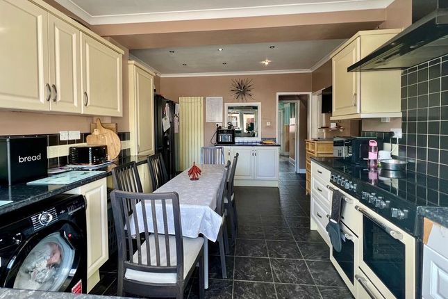 8, Holland Avenue, Scunthorpe photo 4
