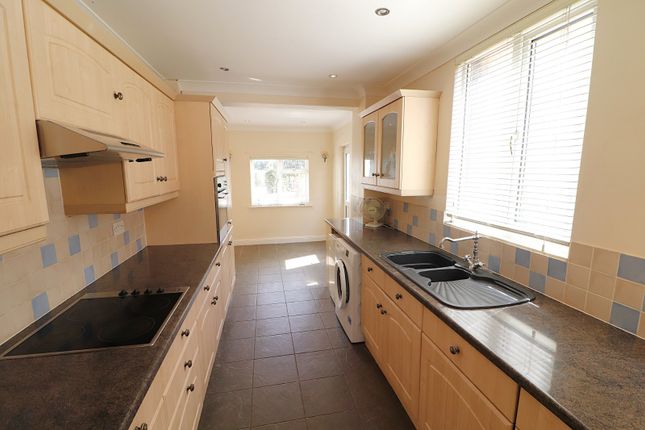105, Fairview Road, Hertfordshire photo 4