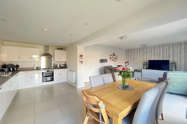 15, Millennium Way, Heathfield photo 2