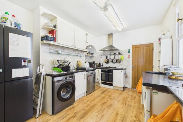 26, Richmond Road, Exeter photo 4