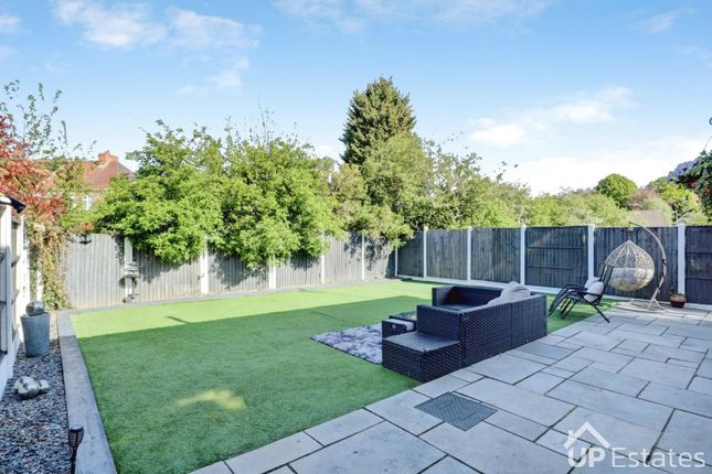 11, Lilleburne Drive, Nuneaton photo 2