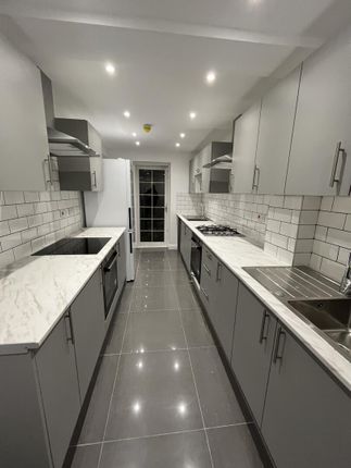 6 Bedroom House